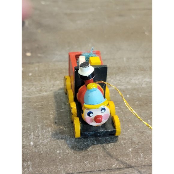 Wooden happy smiling train Xmas ornament pine tree candy cane decor - Picture 1 of 5